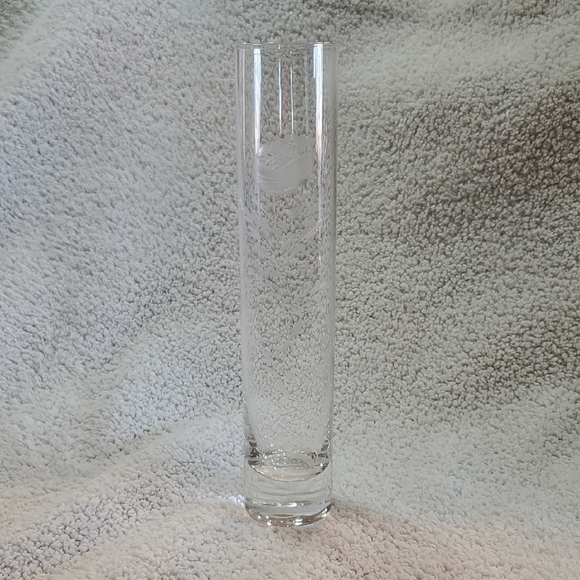 Vintage Crystal Bud Vase with Etched Frosted Flowers - Picture 1 of 3